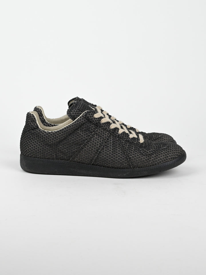 Replica GAT Polka Dot Textured Low Top Sneakers