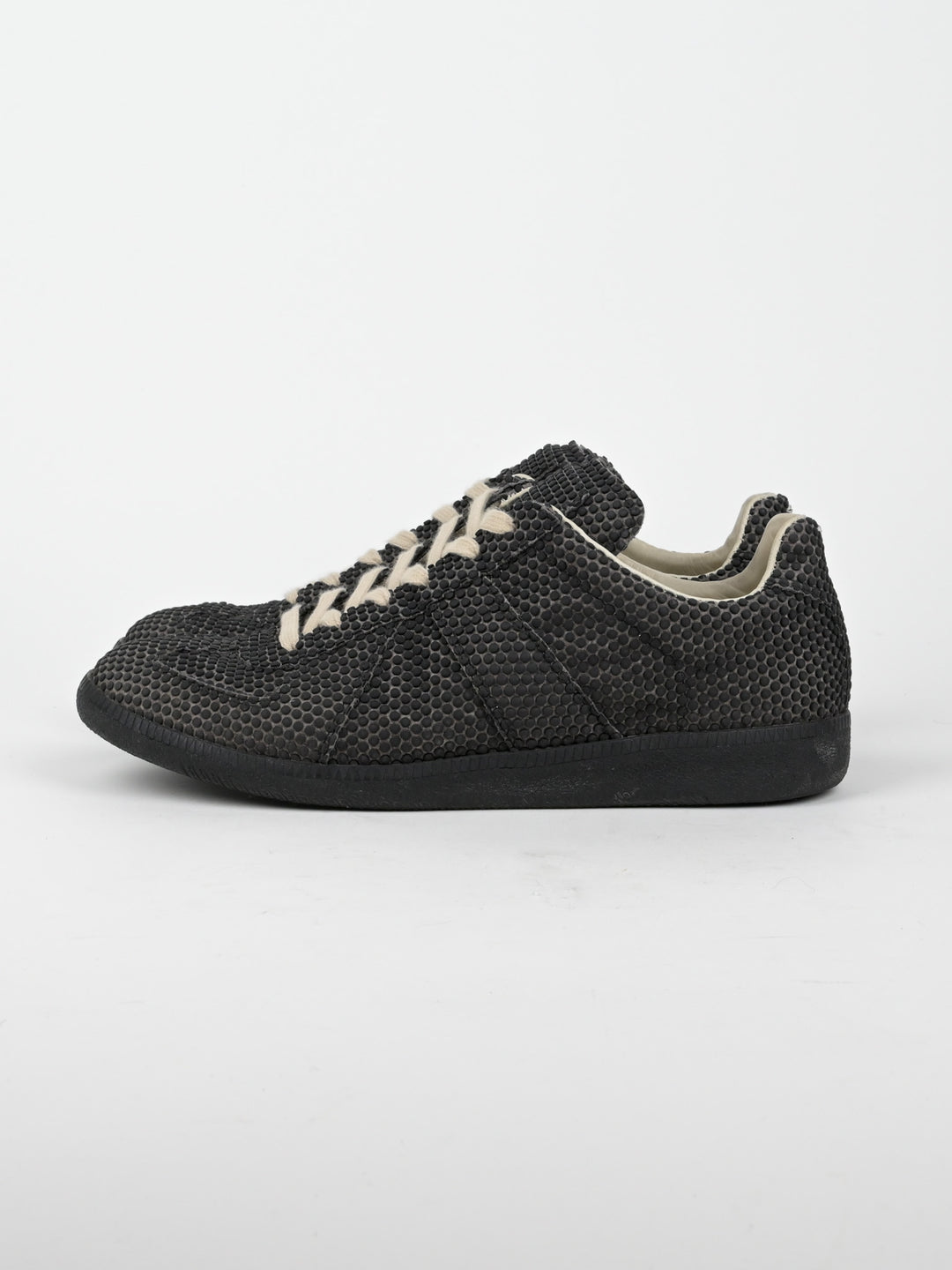 Replica GAT Polka Dot Textured Low Top Sneakers