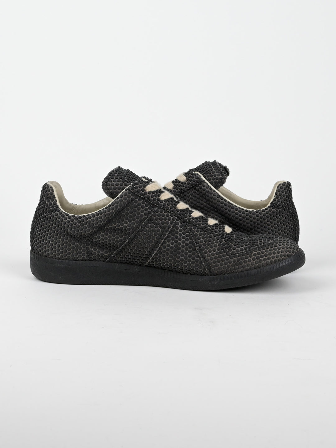 Replica GAT Polka Dot Textured Low Top Sneakers