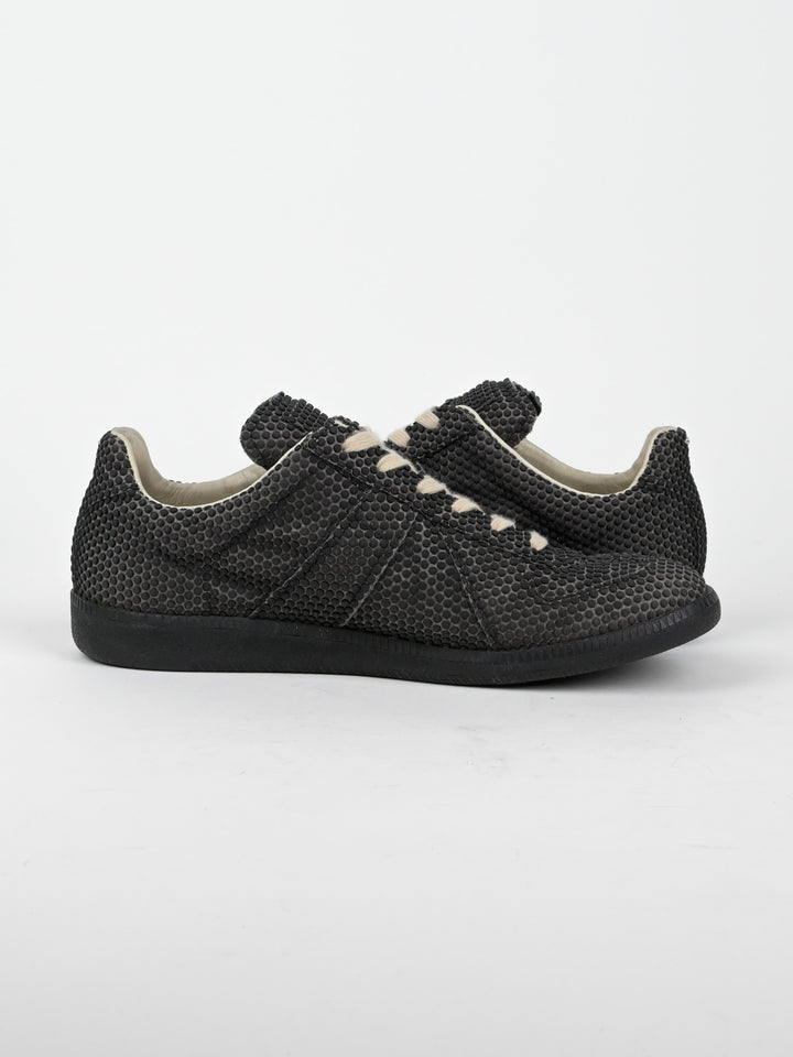 Replica GAT Polka Dot Textured Low Top Sneakers