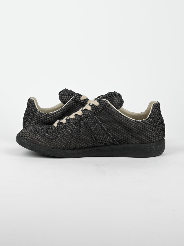 Replica GAT Polka Dot Textured Low Top Sneakers