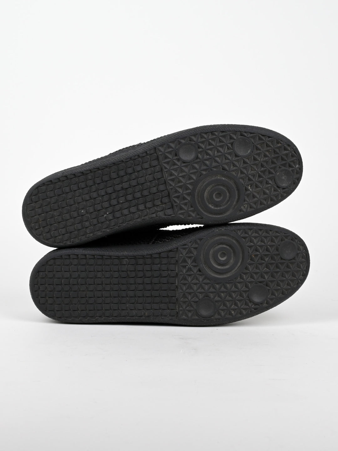 Replica GAT Polka Dot Textured Low Top Sneakers