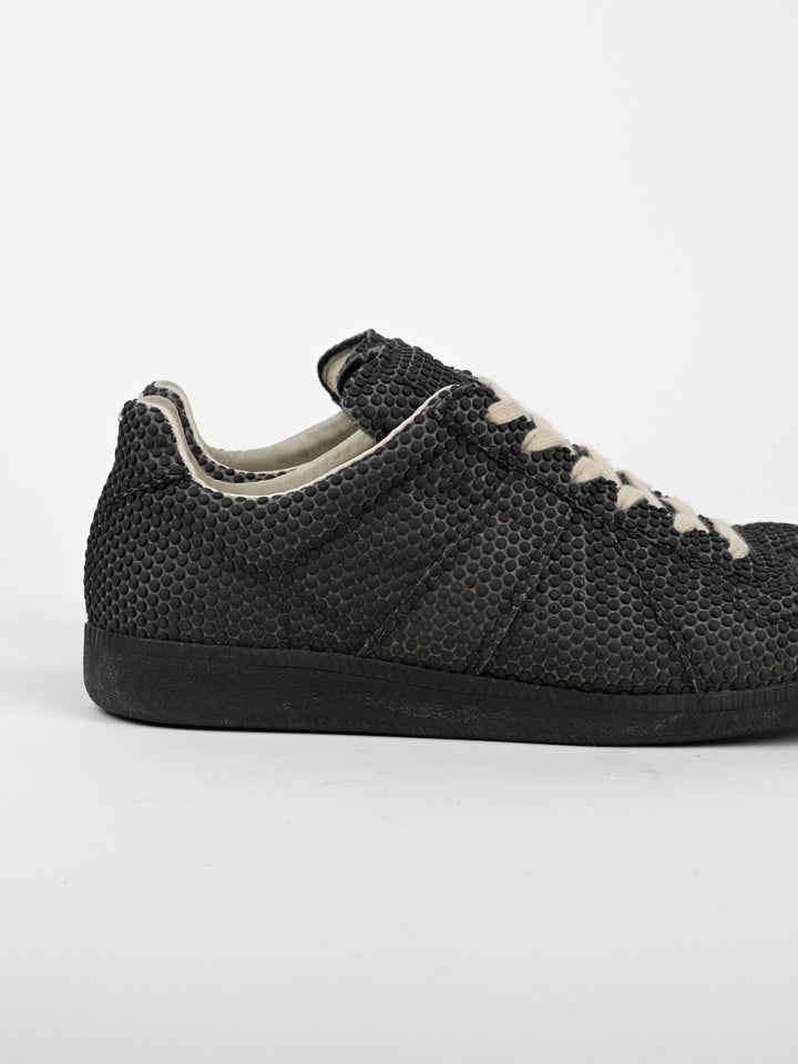 Replica GAT Polka Dot Textured Low Top Sneakers