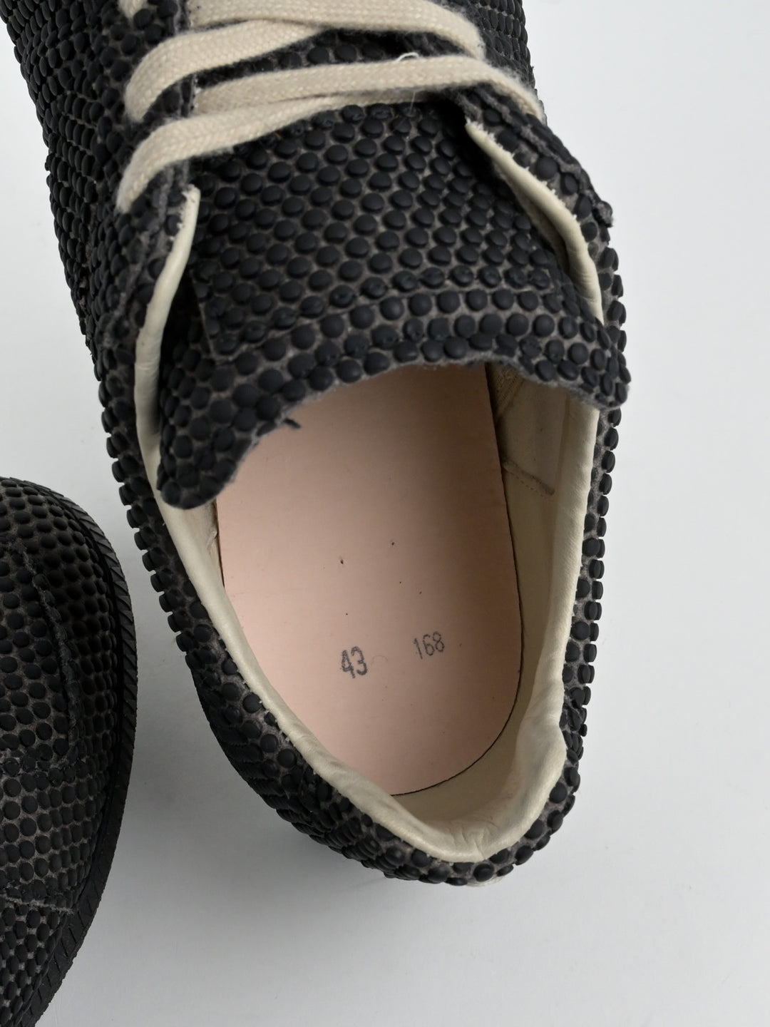 Replica GAT Polka Dot Textured Low Top Sneakers