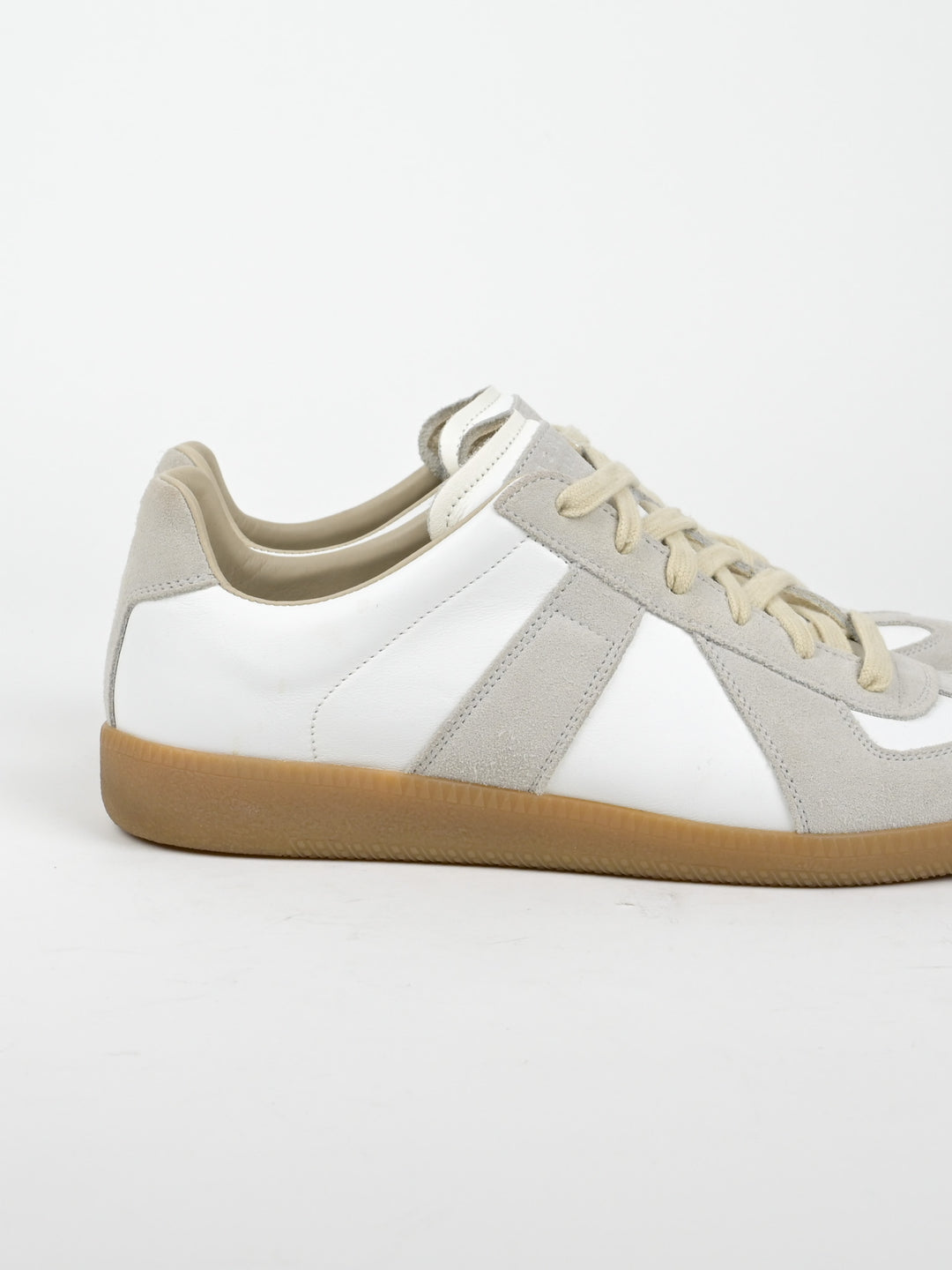 Replica GAT Classic Leather Low Top Sneakers