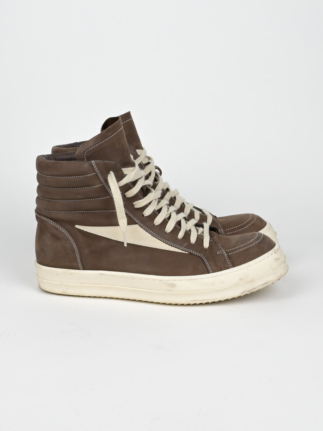 Vintage "Vans" Leather High Top Sneakers