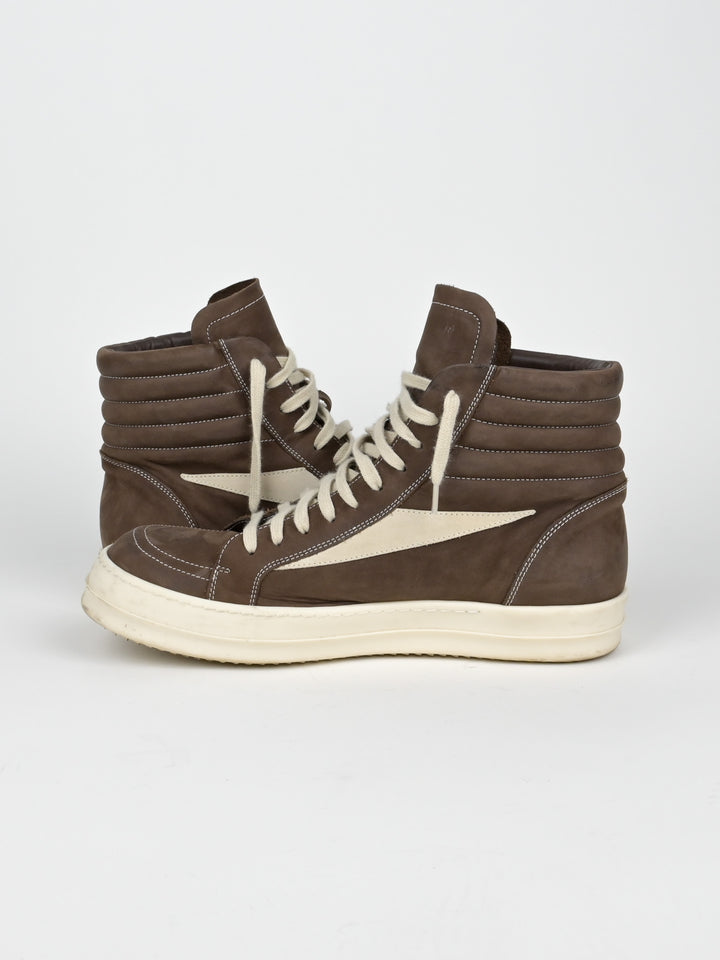 Vintage "Vans" Leather High Top Sneakers