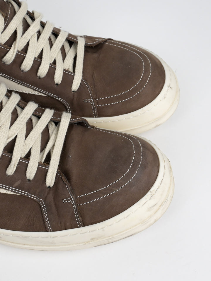 Vintage "Vans" Leather High Top Sneakers