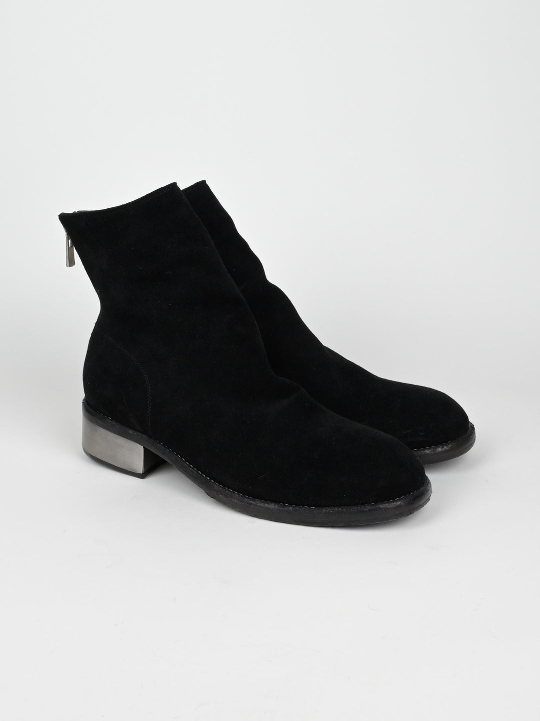 788ZI Black Back Zip Suede Metal Heel