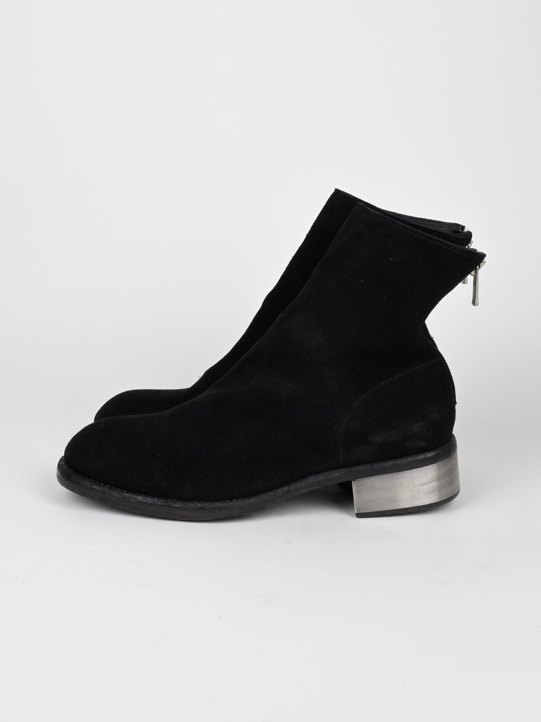 788ZI Black Back Zip Suede Metal Heel
