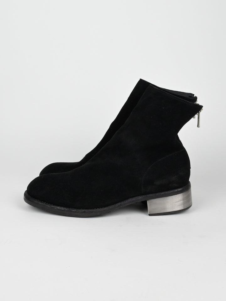 788ZI Black Back Zip Suede Metal Heel