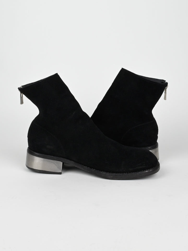 788ZI Black Back Zip Suede Metal Heel