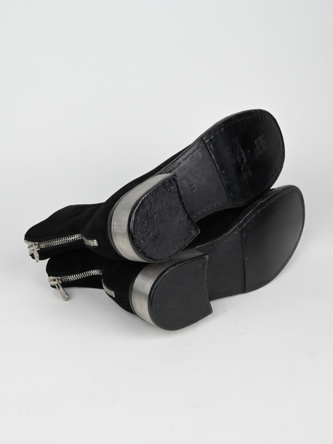 788ZI Black Back Zip Suede Metal Heel