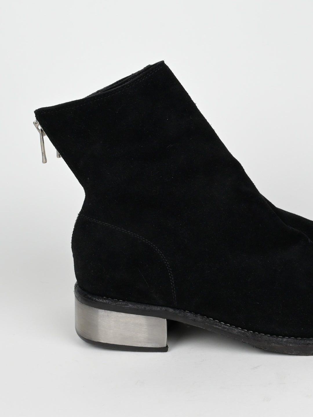 788ZI Black Back Zip Suede Metal Heel