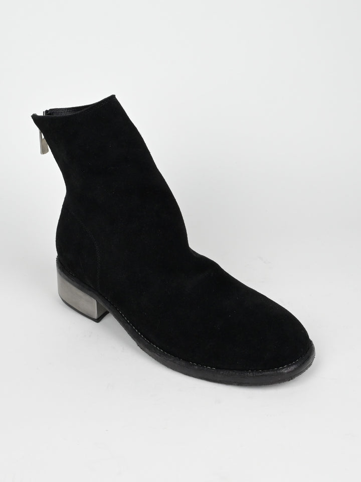 788ZI Black Back Zip Suede Metal Heel