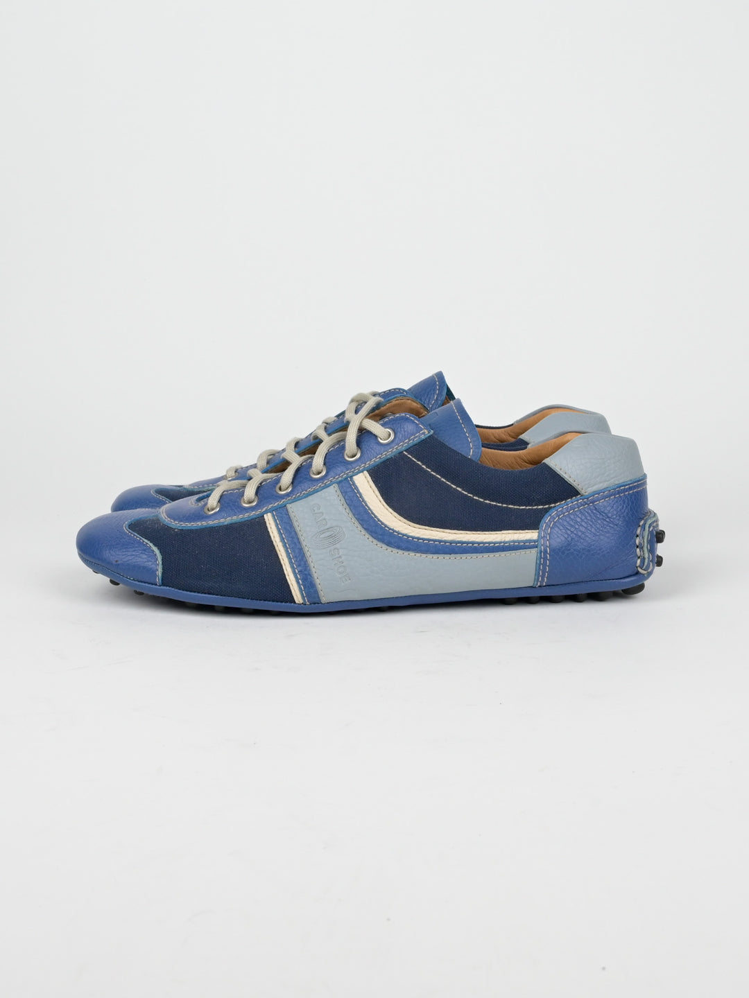 Low Top Sneakers