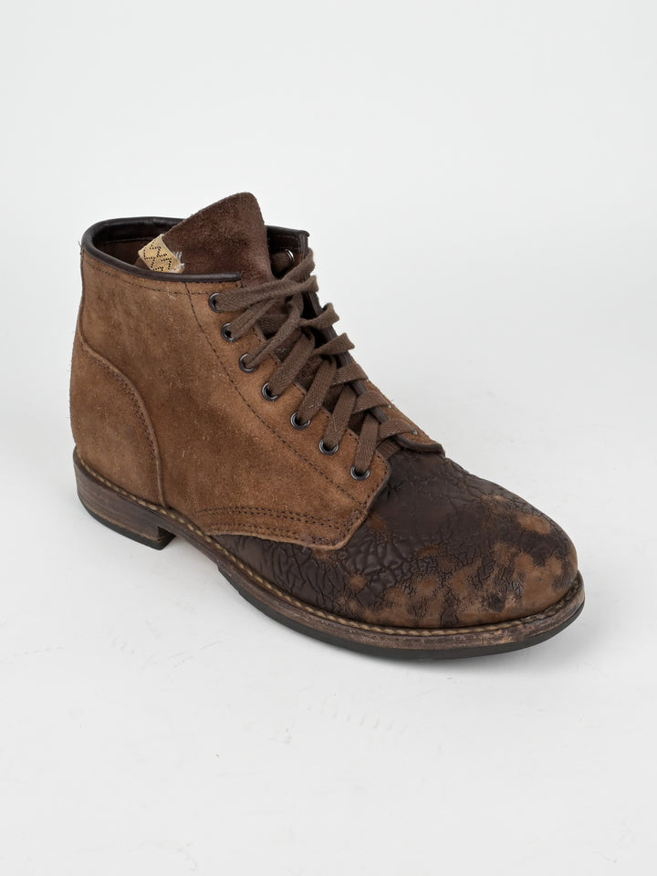 Brigadier Boots-Folk