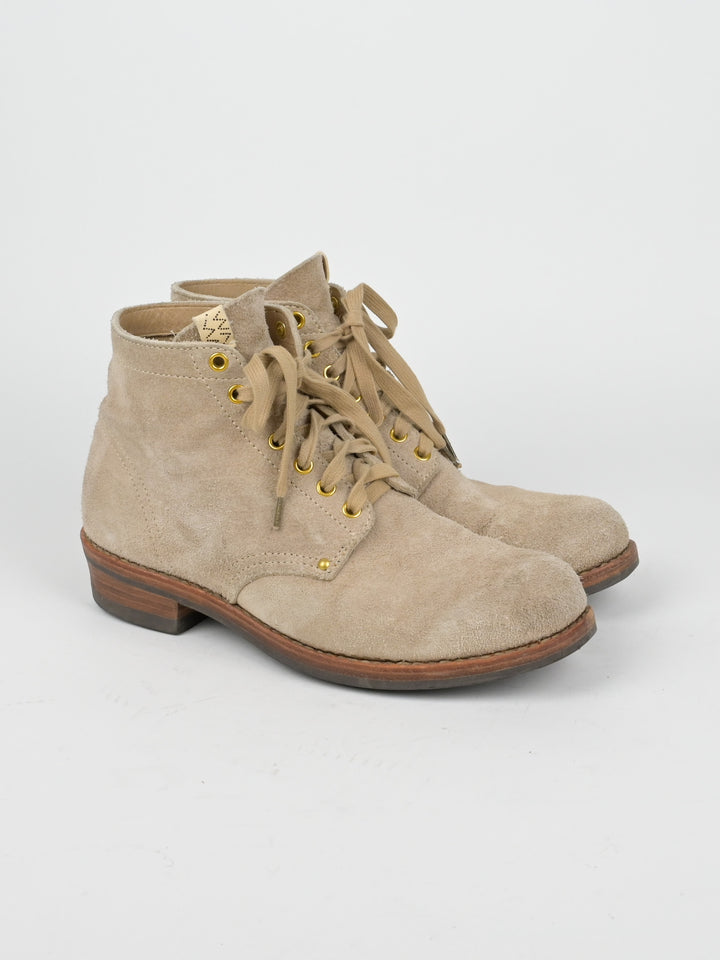 Brigadier Boots-Folk