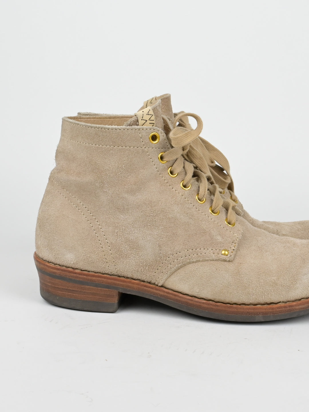 Brigadier Boots-Folk