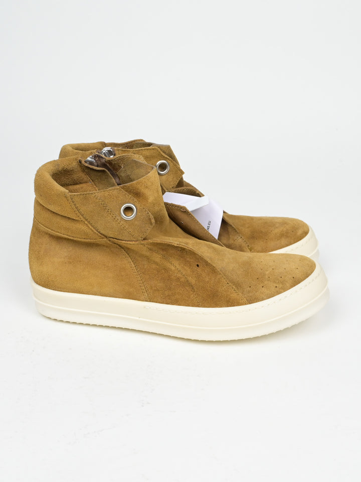 Brown Suede Island Dunks