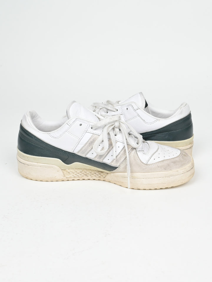 Forum Low Top Sneakers