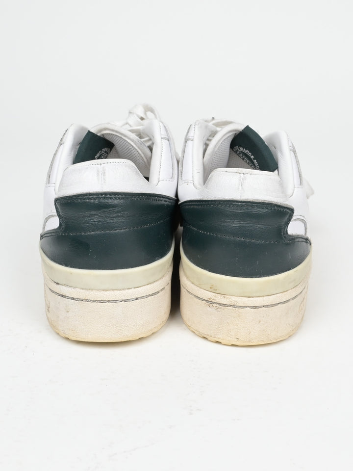 Forum Low Top Sneakers