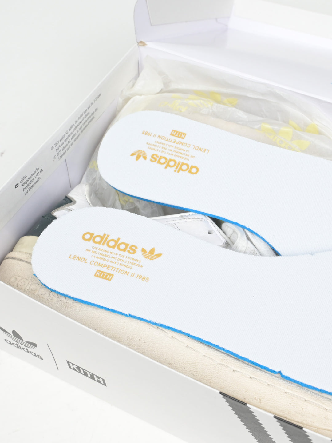 Forum Low Top Sneakers