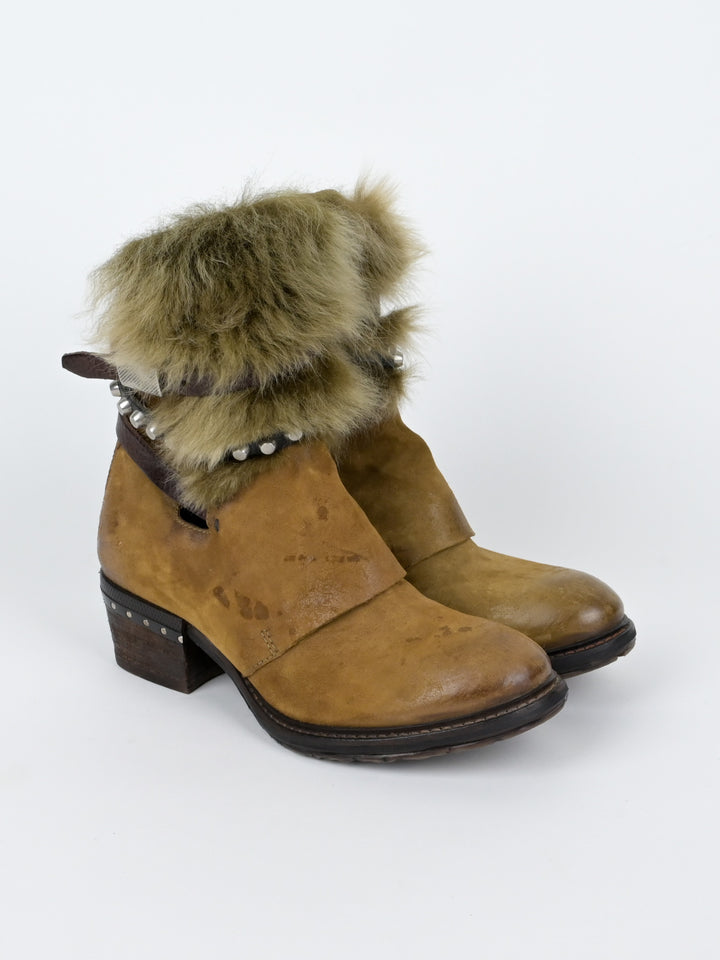 Chester Senape Jungle Fur Boots