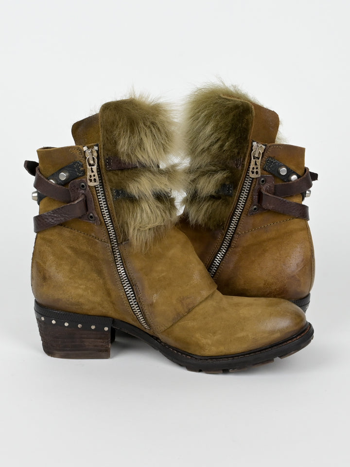 Chester Senape Jungle Fur Boots