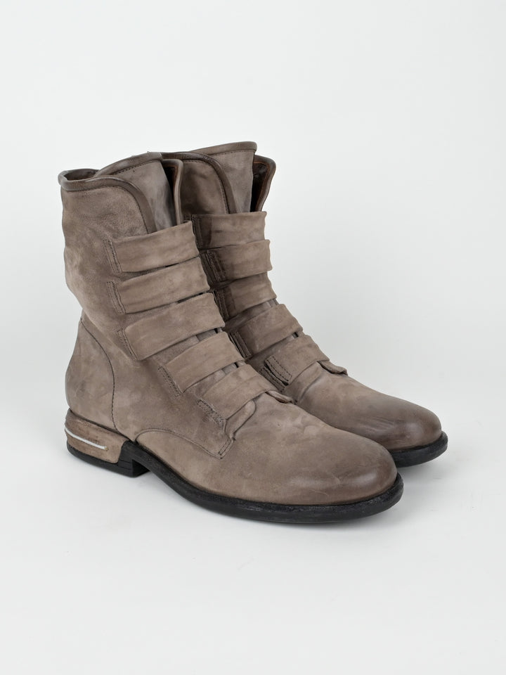 Leather Traver Boots