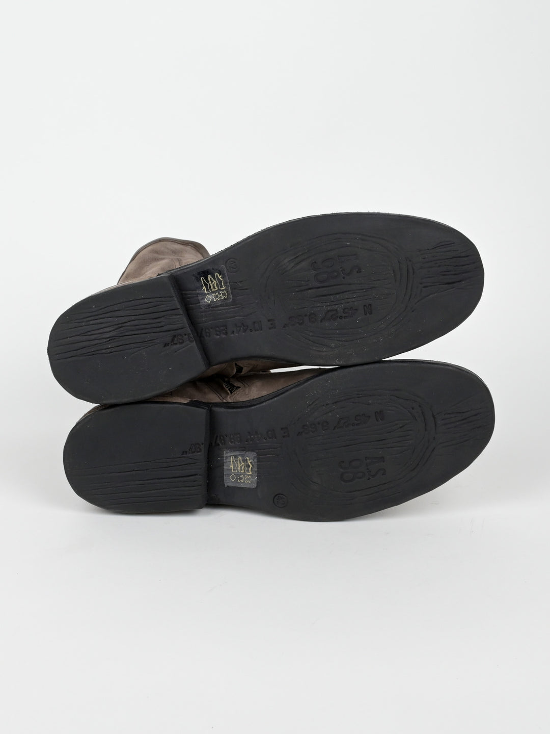 Leather Traver Boots