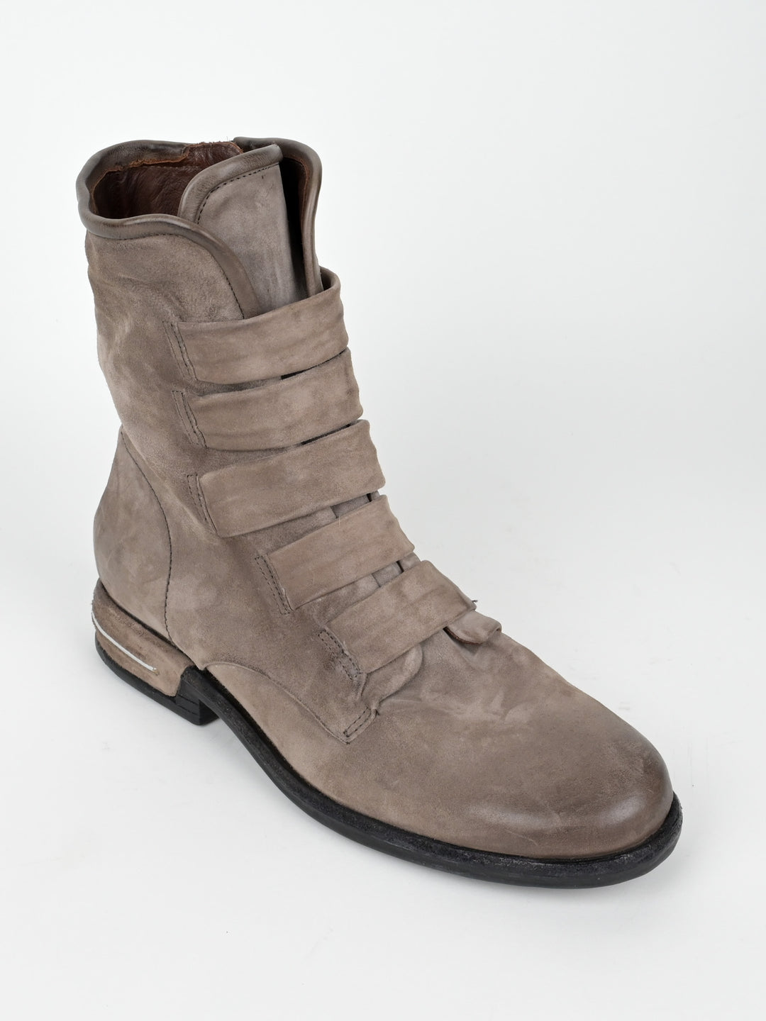 Leather Traver Boots