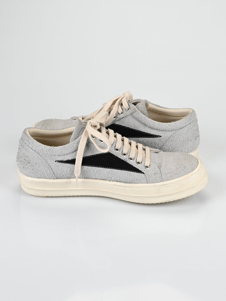 Oyster Vintage Sneakers