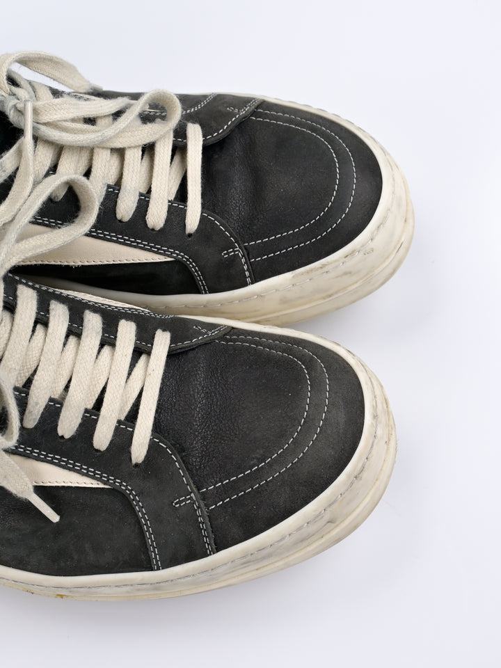 Vintage "Vans" Sneakers