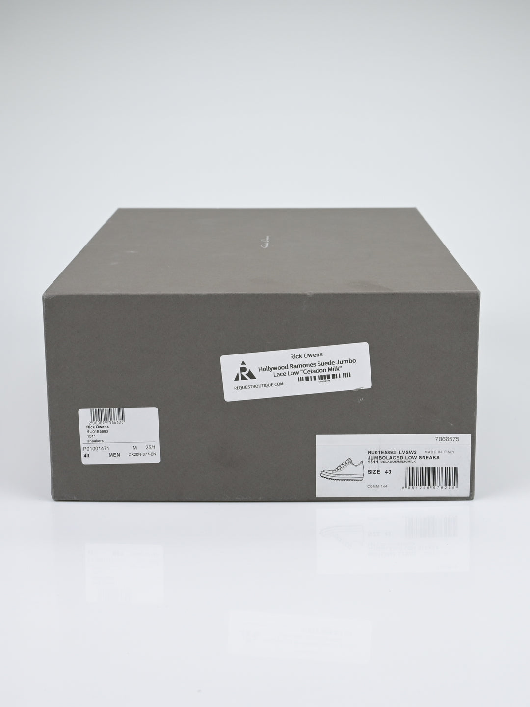 Suede Jumbo Lace Low Ramones