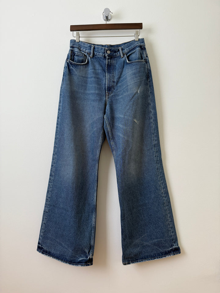 2022 Vintage Blue Jeans