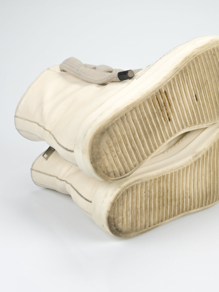 Milk Jumbo Lace Ramones