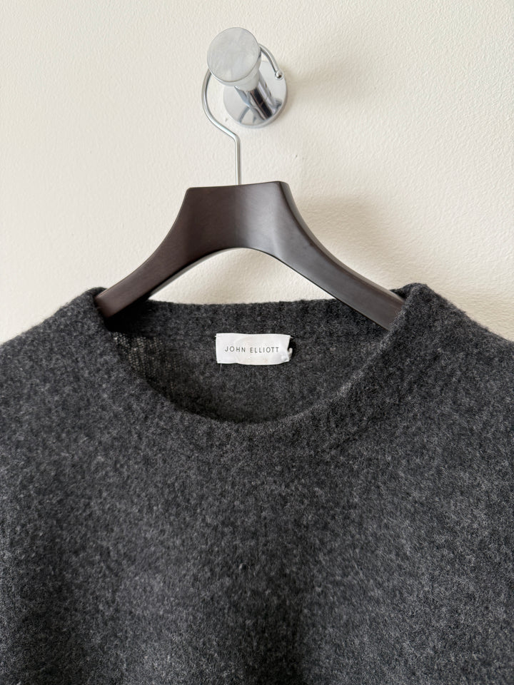 Wool Powder Knit Sweater