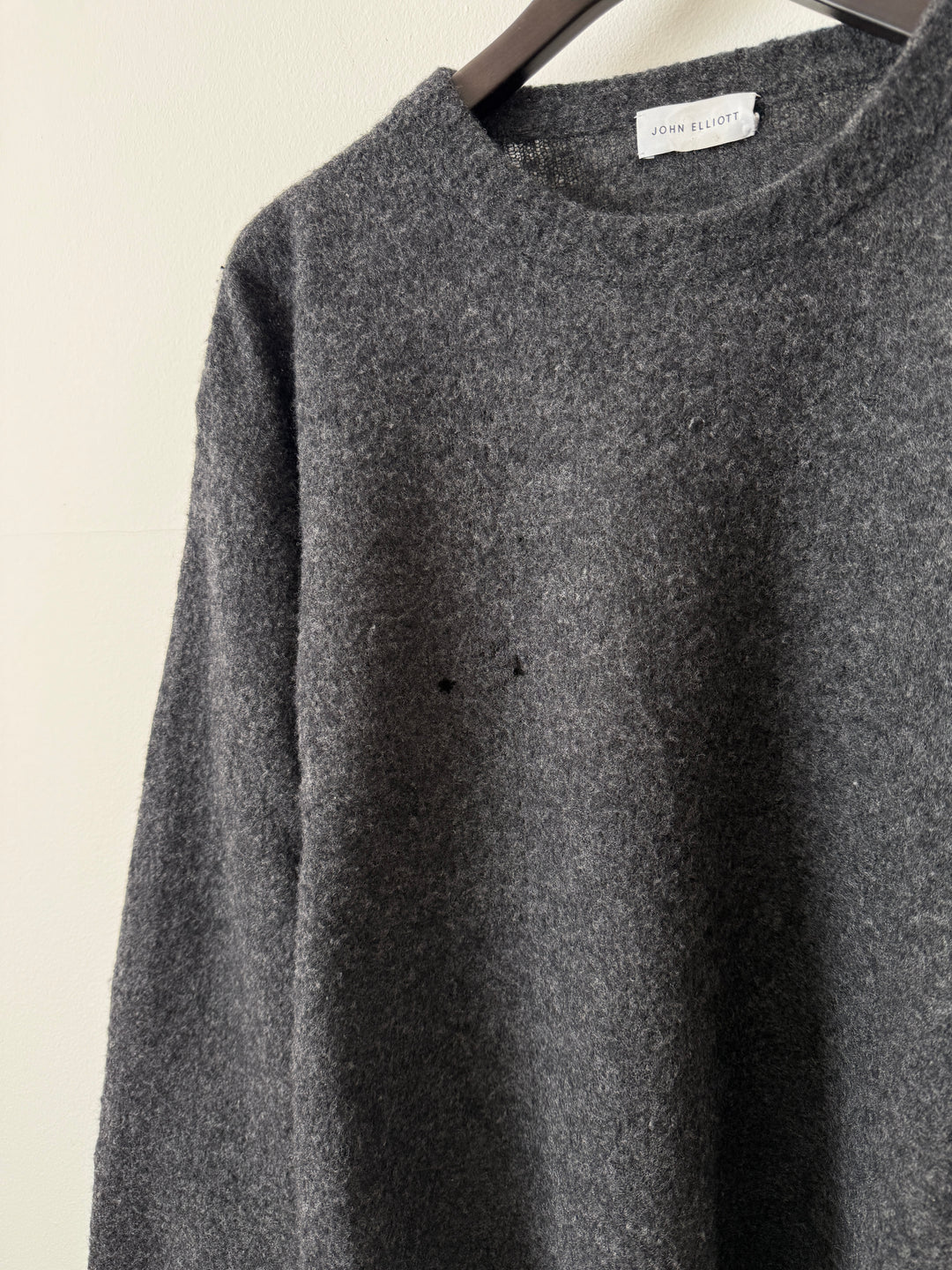 Wool Powder Knit Sweater