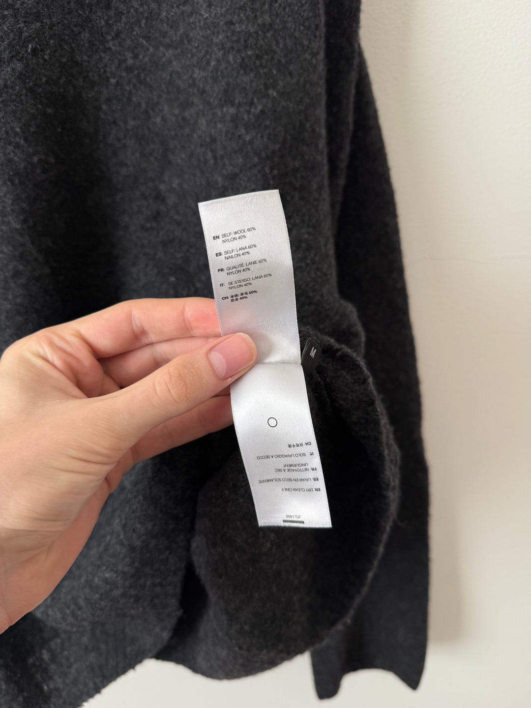 Wool Powder Knit Sweater