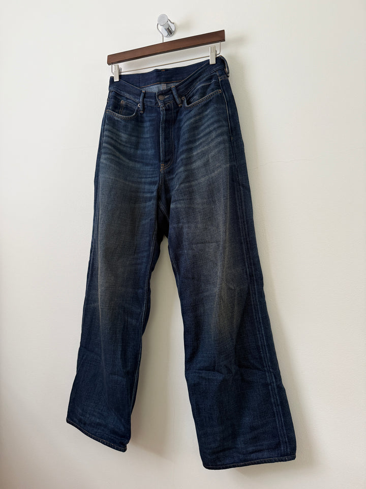 U Yoyogi 1981 Loose Fit Jeans