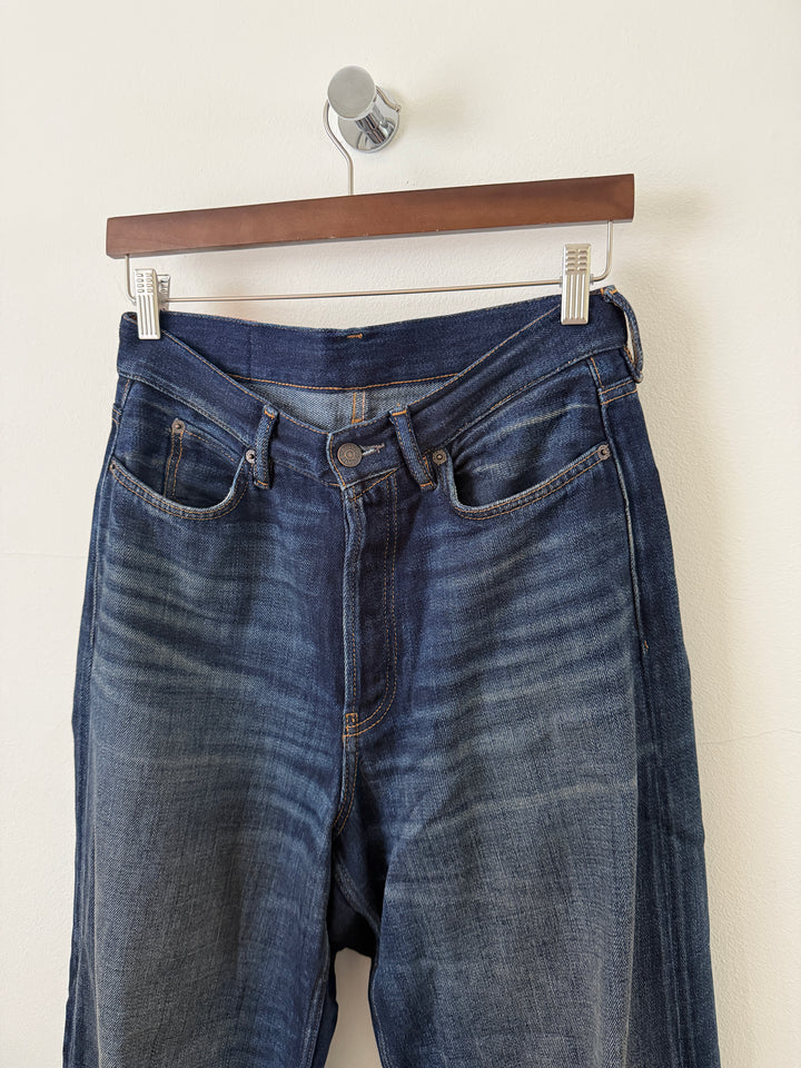 U Yoyogi 1981 Loose Fit Jeans