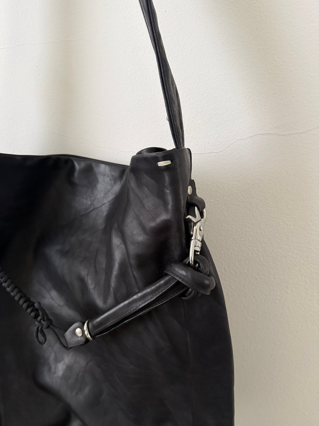 Belted Horse Gireogi Tote Bag