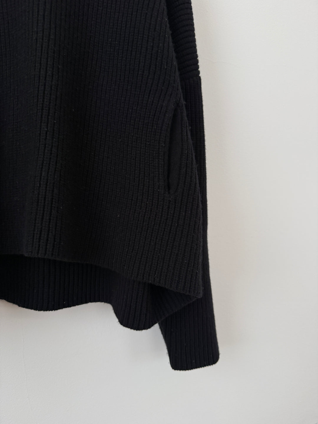 Dakota Knit Poncho Black