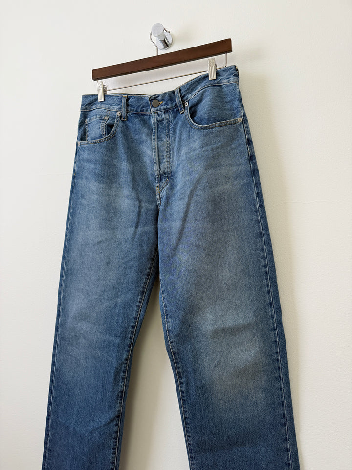 LOT-05 Denim Jeans in Broken Indigo