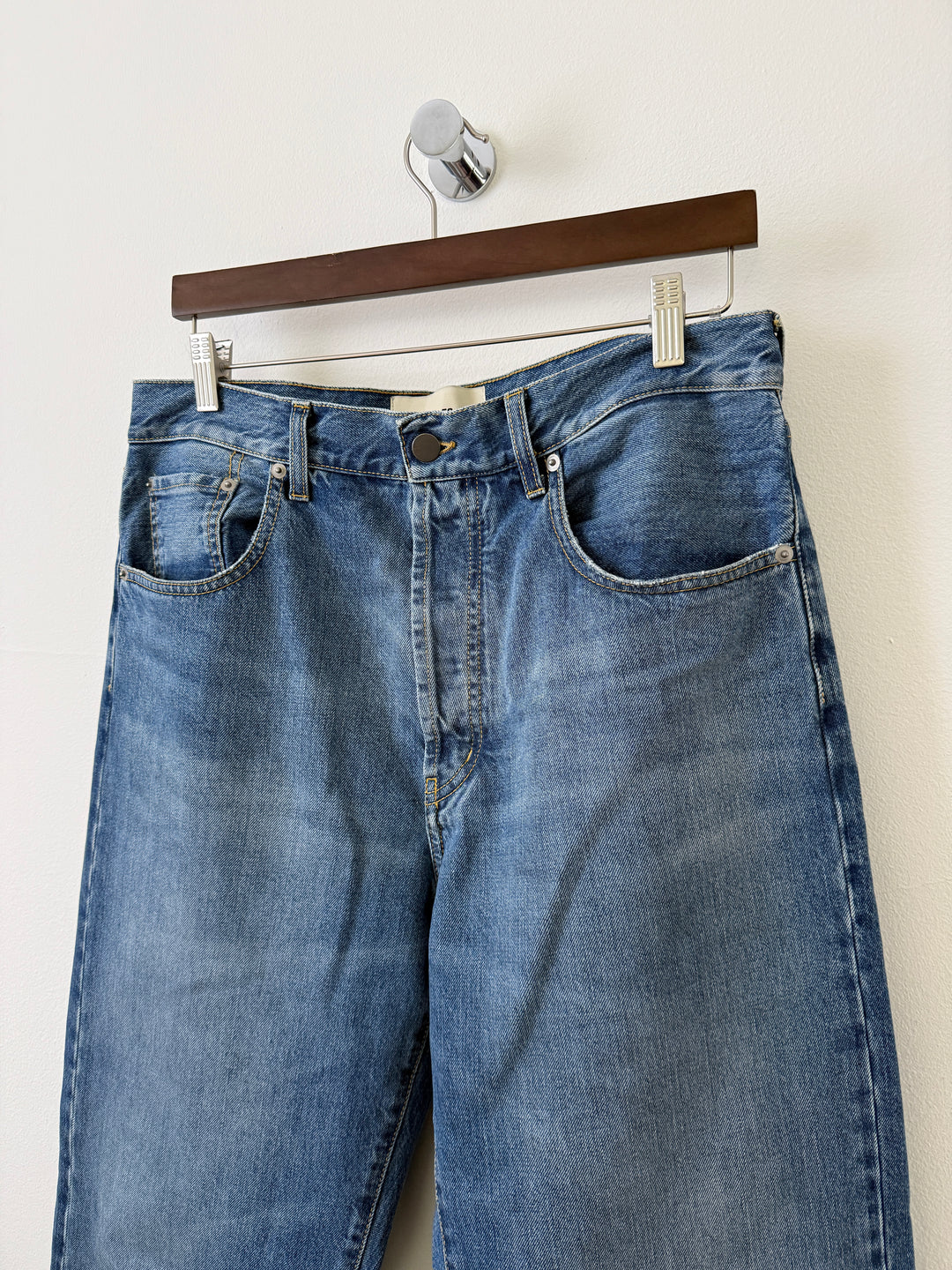 LOT-05 Denim Jeans in Broken Indigo