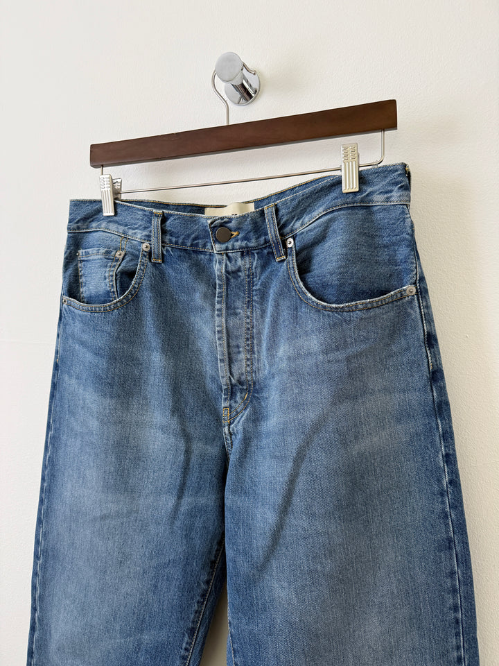 LOT-05 Denim Jeans in Broken Indigo