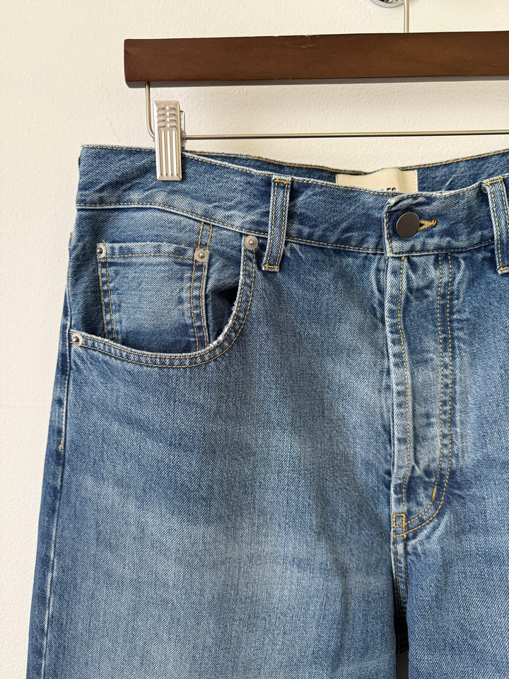 LOT-05 Denim Jeans in Broken Indigo