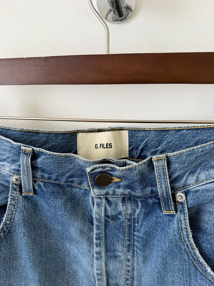 LOT-05 Denim Jeans in Broken Indigo