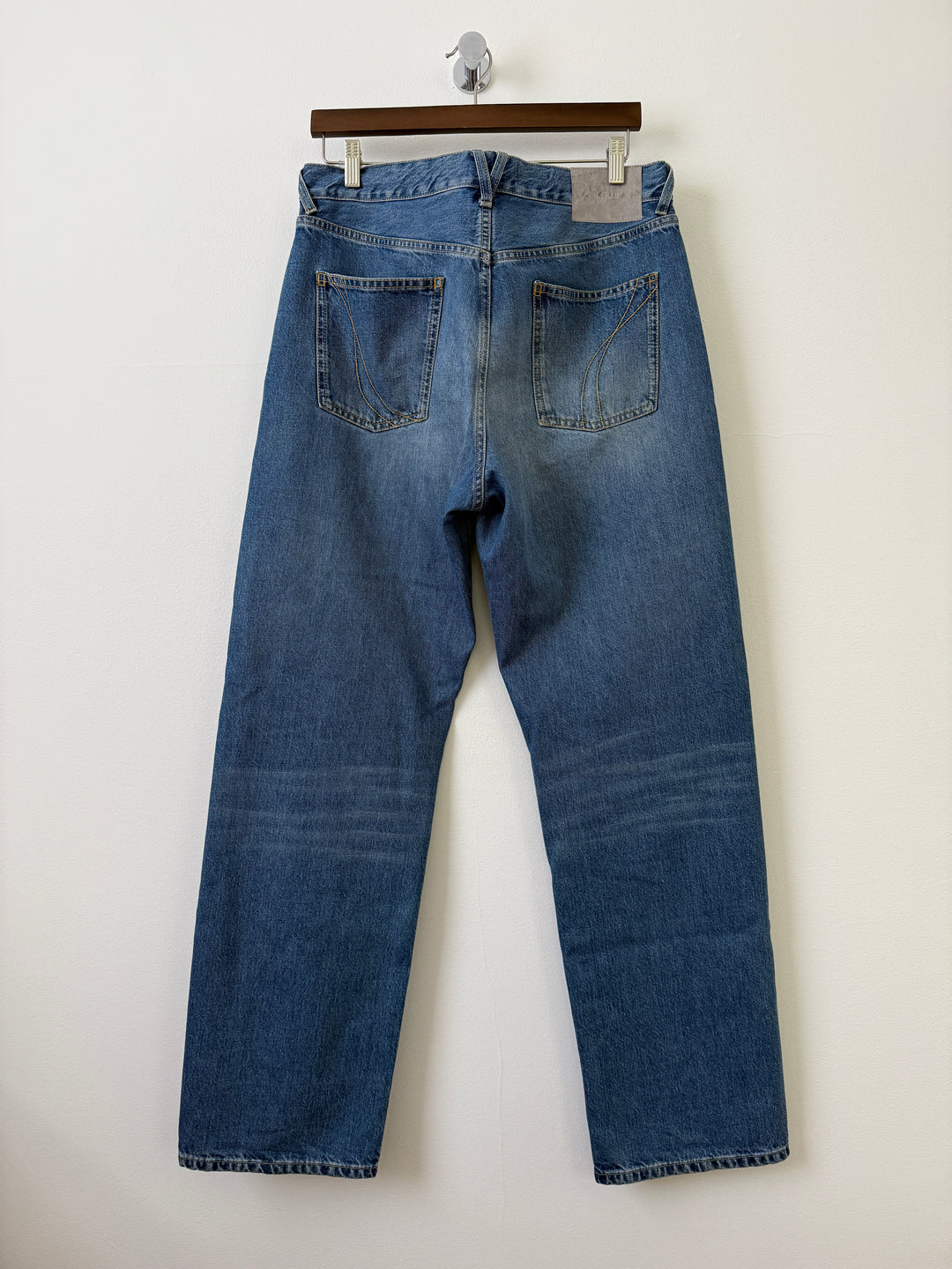 LOT-05 Denim Jeans in Broken Indigo